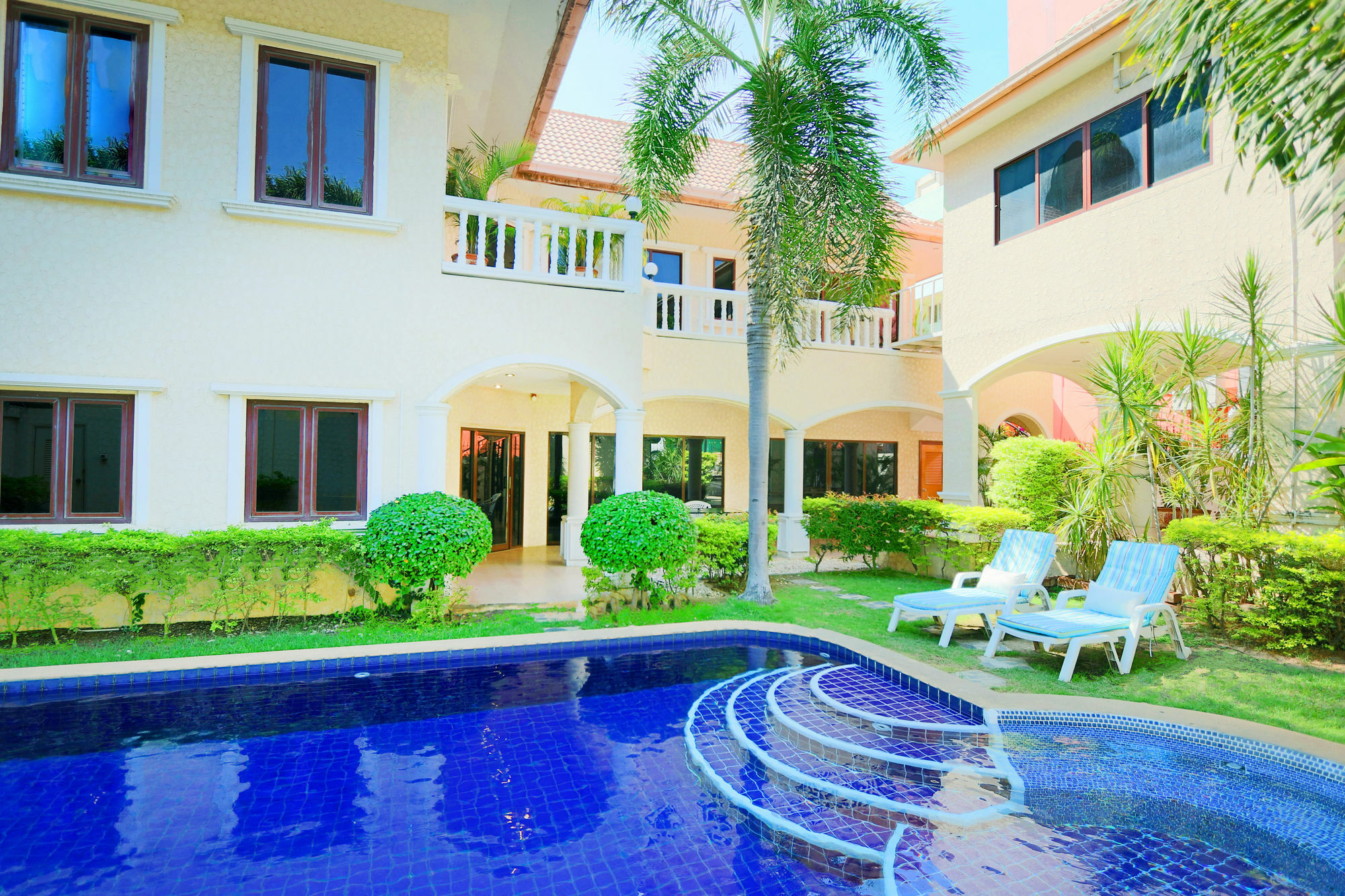 Pattaya Holiday Villas Bang Lamung Ngoại thất bức ảnh